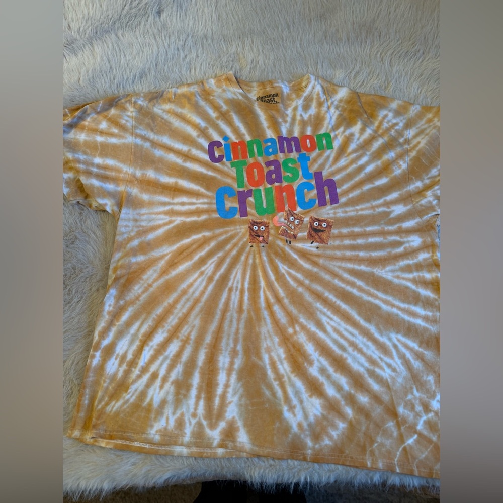 Cinnamon Toast Crunch men’s Tie-Dye , Looney Toons, and Cheeto’s t-shirt bundle